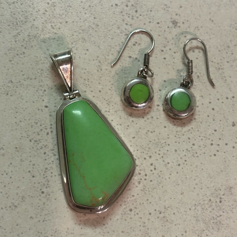 Sterling silver green torqouise- Mexican!